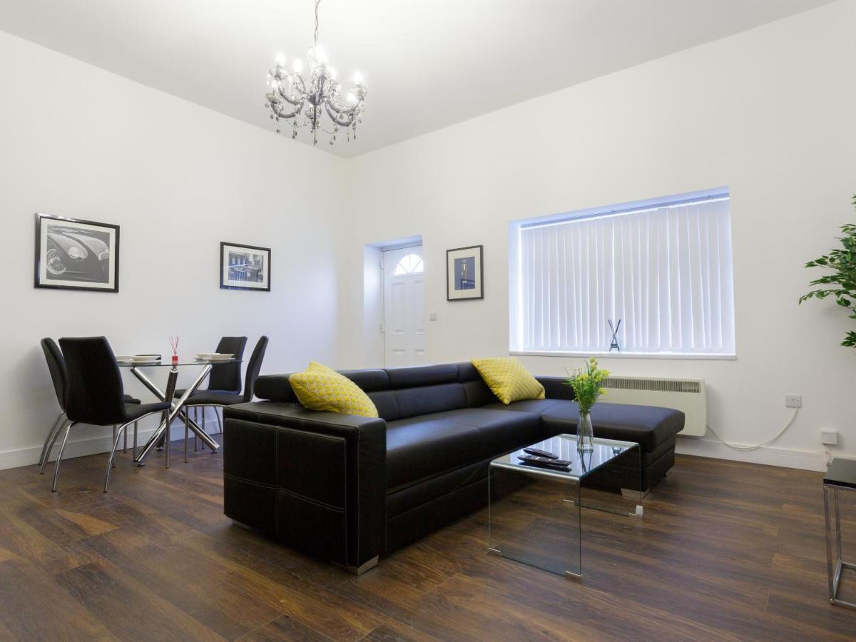 Live In Leeds Greenhill Bungalows Exterior photo